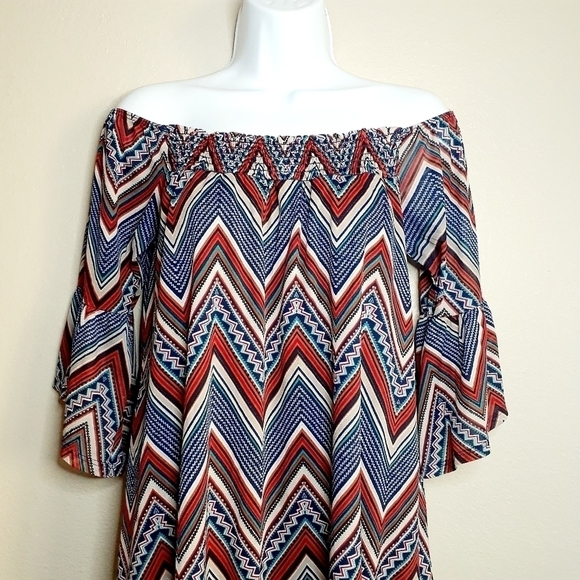 Naif Woman's Chevron Print Flounce Sleeves Smocked Neck Shift Tunic Dress Size S - Picture 3 of 16